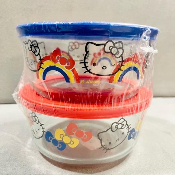 PYREX HELLO KITTY 4 CUP ROUND GLASS STORAGE CONTAINERS - Picture 2 of 5